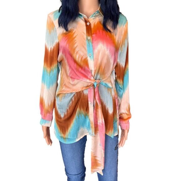 NWT Beulah Style Abstract Tie Front Button Up Blouse - Picture 2 of 6